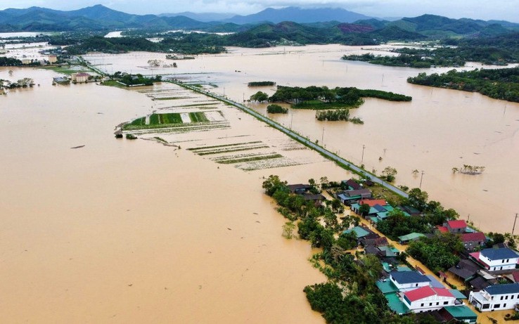 Chủ động ứng phó mưa lũ Trung Bộ: Rà soát, kiểm tra, kịp thời phát hiện khu vực có nguy cơ sạt lở, lũ quét, ngập sâu