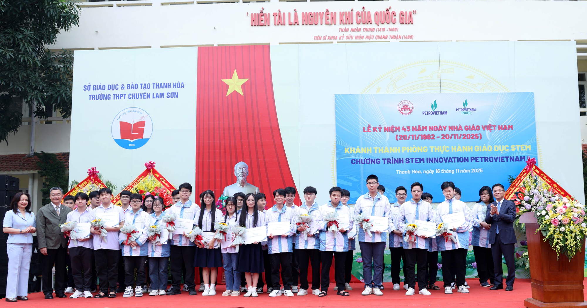 Khẳng định vị thế 'điểm sáng' của giáo dục xứ Thanh- Ảnh 7.