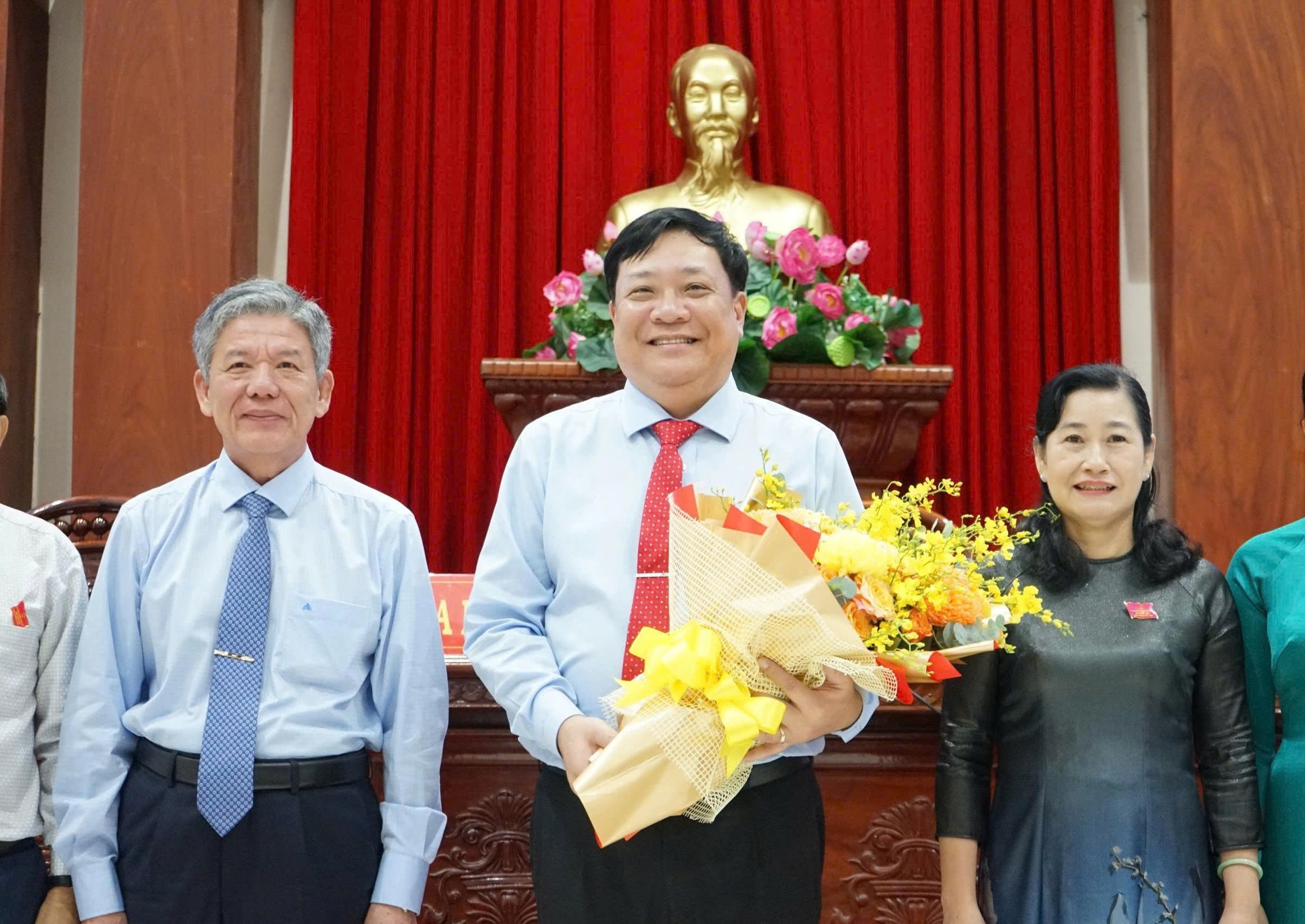 Ông Phạm Thành Ngại giữ chức Phó Bí thư Tỉnh ủy, Chủ tịch UBND tỉnh Đồng Tháp- Ảnh 2. Ông Phạm Thành Ngại giữ chức Phó Bí thư Tỉnh ủy, Chủ tịch UBND tỉnh Đồng Tháp- Ảnh 2.