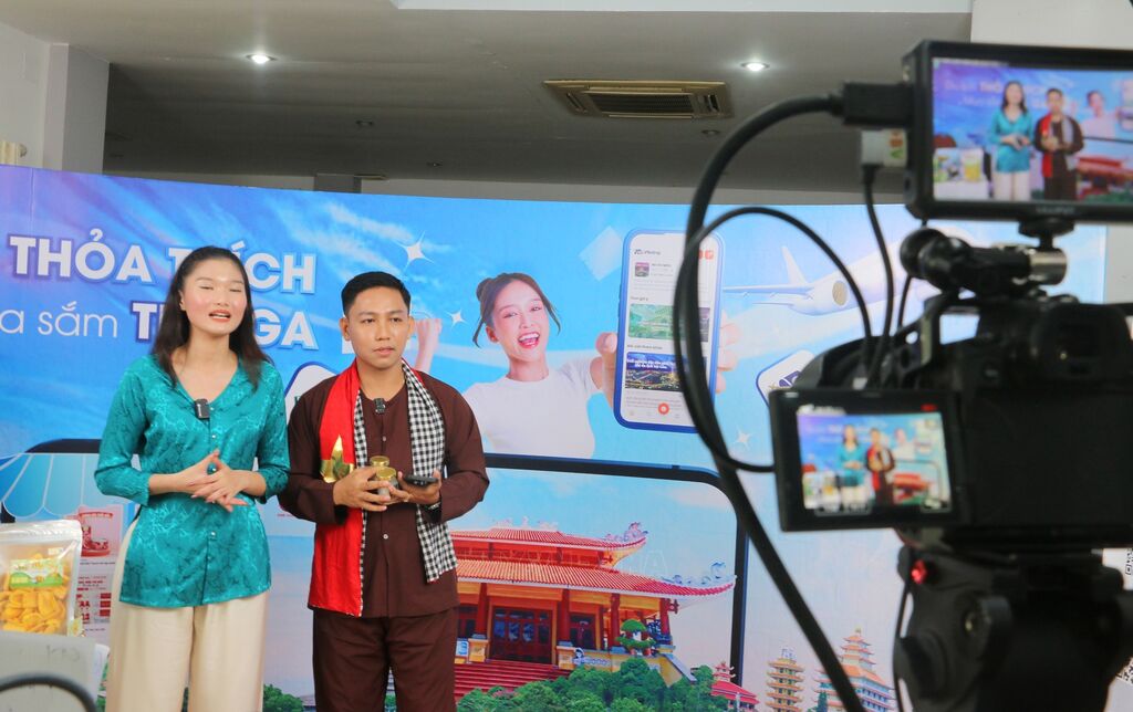 An Giang tăng tốc chuyển đổi số, khoa học công nghệ: Bệ phóng để tăng trưởng nhanh và bền vững- Ảnh 3. An Giang tăng tốc chuyển đổi số, khoa học công nghệ: Bệ phóng để tăng trưởng nhanh và bền vững- Ảnh 3.