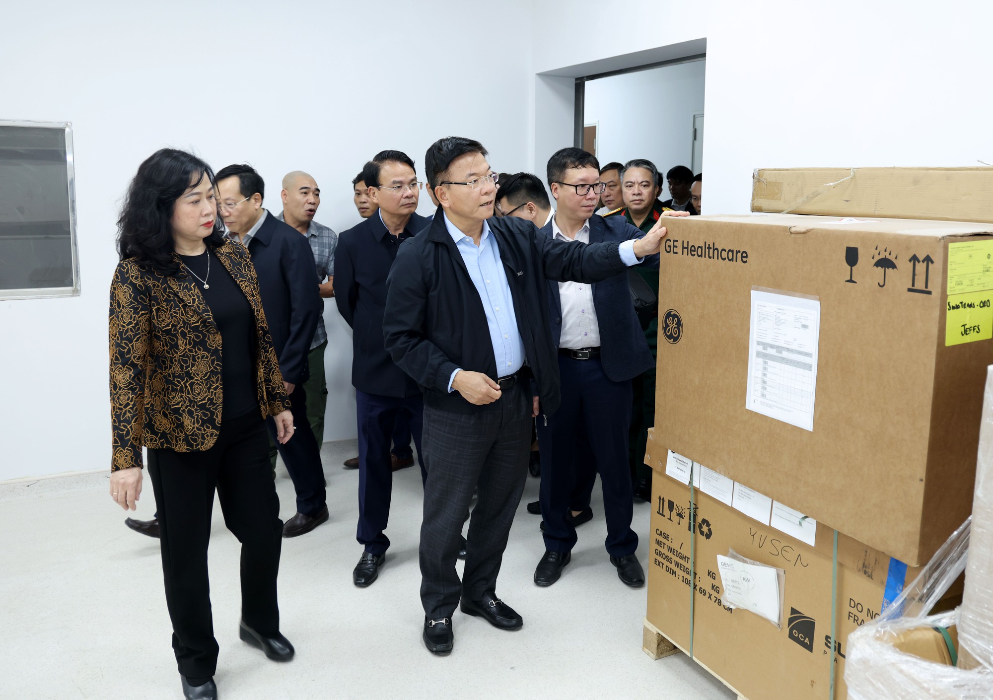 Phó Thủ tướng Lê Thành Long: Phấn đấu hoàn thành phần xây dựng Cơ sở 2 Bệnh viện Việt Đức và Bạch Mai trước 30/11- Ảnh 2.