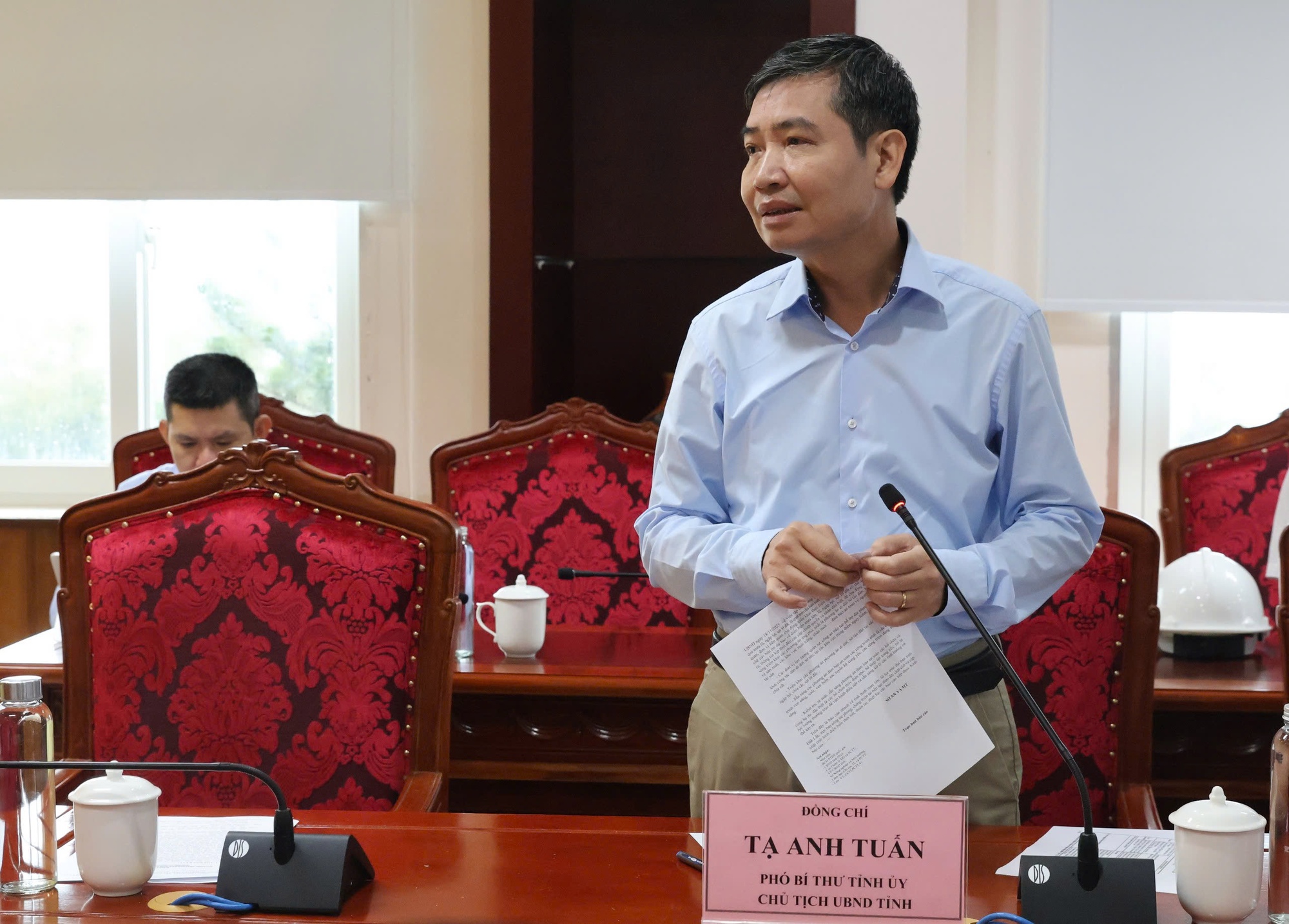 Huy động tối đa lực lượng, ưu tiên cứu dân, tiếp cận ngay các khu vực chia cắt tại Đắk Lắk- Ảnh 2. Huy động tối đa lực lượng, ưu tiên cứu dân, tiếp cận ngay các khu vực chia cắt tại Đắk Lắk- Ảnh 2.