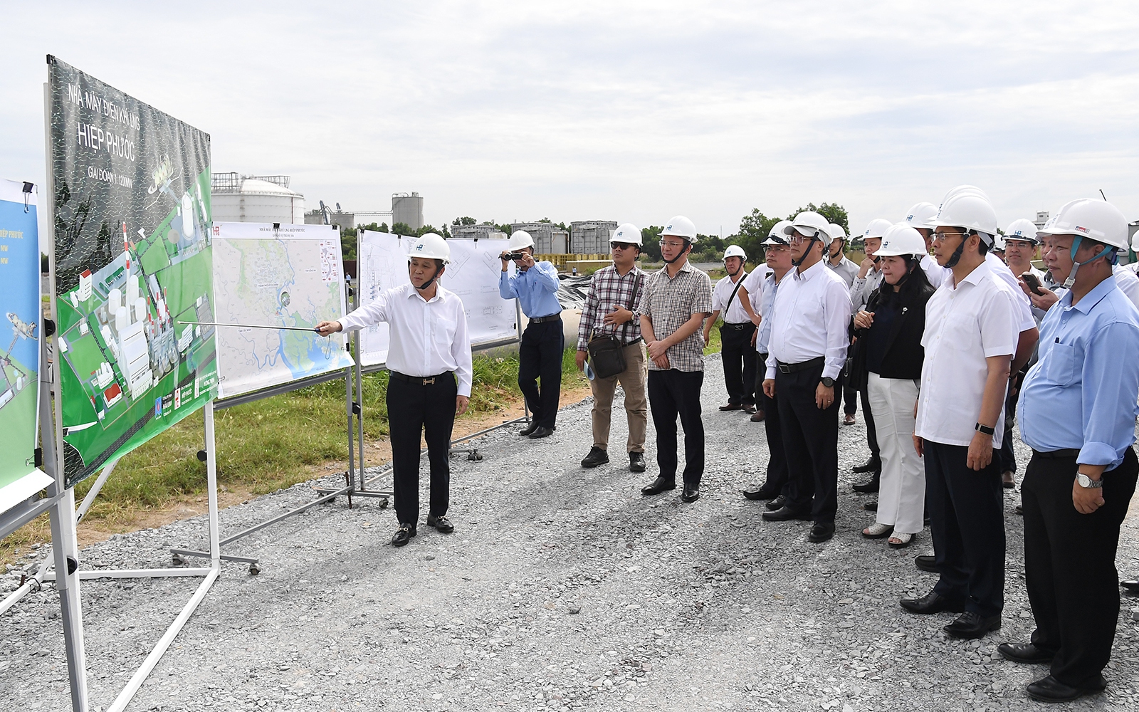 Đưa vào vận hành Dự án Nhà máy điện khí LNG Hiệp Phước trong năm 2027