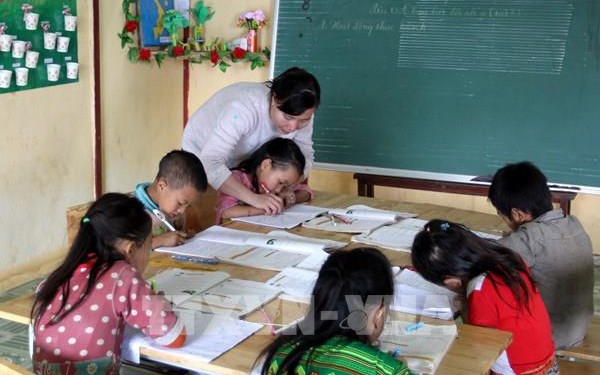 Rà soát quy định, bảo đảm chính sách tiền lương phù hợp cho nhà giáo