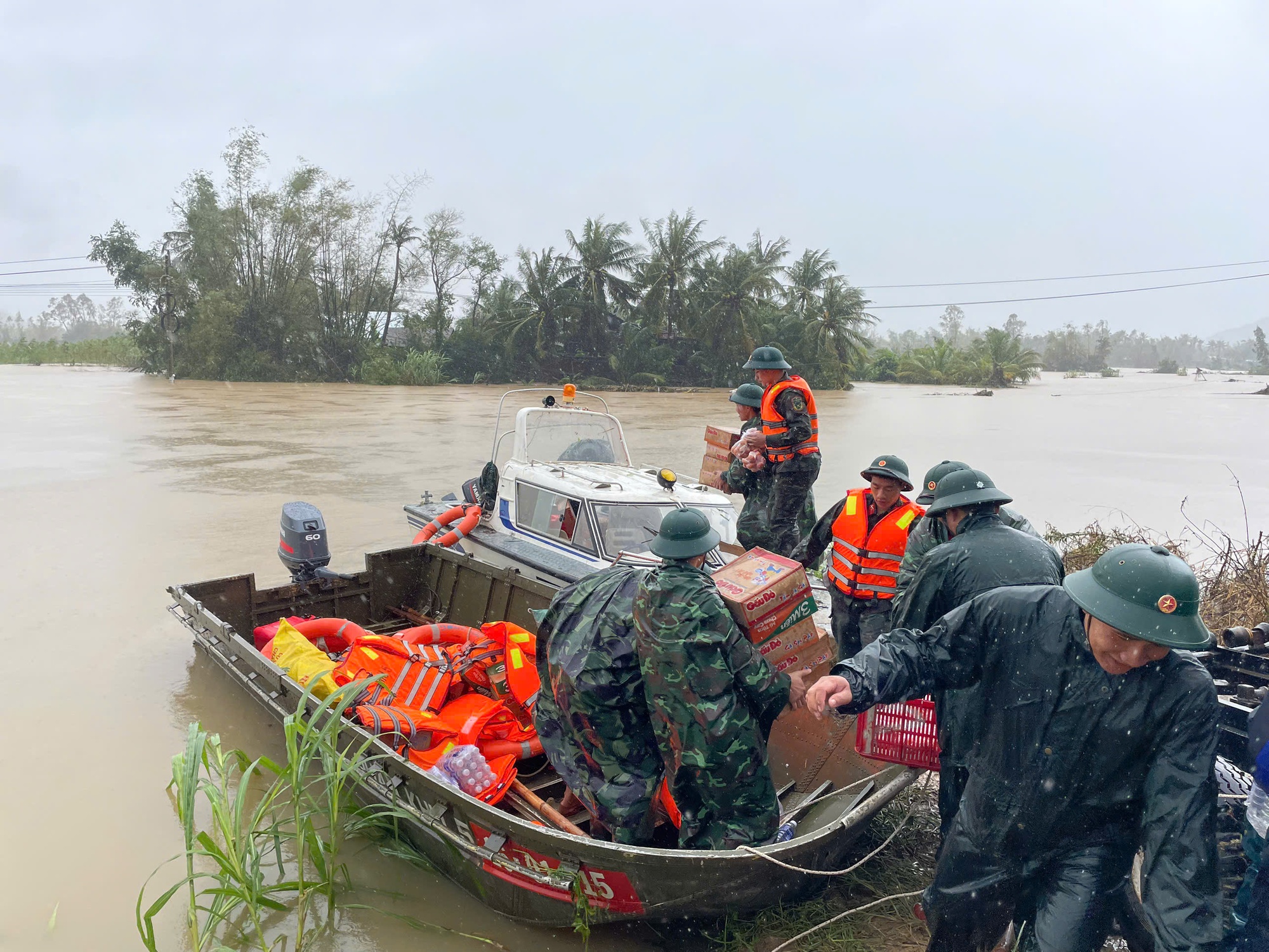 Đắk Lắk: 16 người chết, 3 người mất tích do mưa lũ- Ảnh 1.