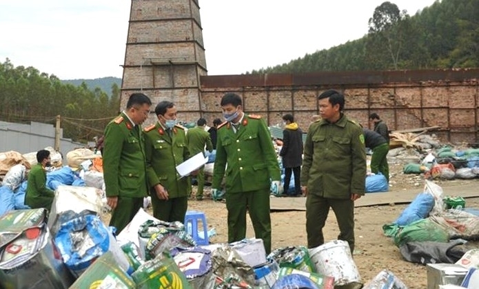 Hoàn thiện dự án Pháp lệnh sửa đổi, bổ sung một số điều của Pháp lệnh Cảnh sát môi trường- Ảnh 1. Hoàn thiện dự án Pháp lệnh sửa đổi, bổ sung một số điều của Pháp lệnh Cảnh sát môi trường- Ảnh 1.