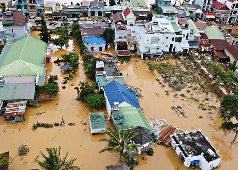 Thông báo Kết luận của Bộ Chính trị về khắc phục hậu quả mưa, lũ đặc biệt lớn ở miền Trung- Ảnh 1.