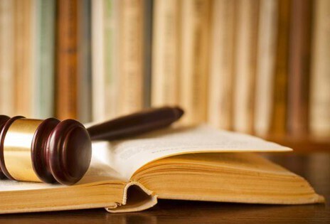 Những vấn đề nào thuộc thẩm quyền quyết định của UBND?