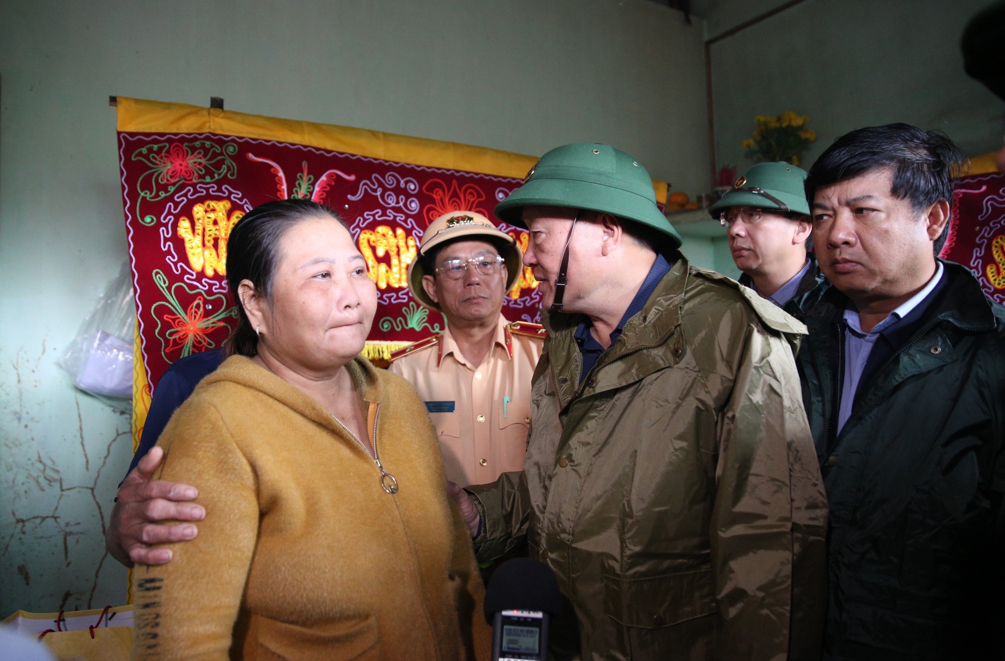 Đắk Lắk sớm khôi phục lại hoạt động kinh tế, ổn định đời sống người dân vùng lũ- Ảnh 7.