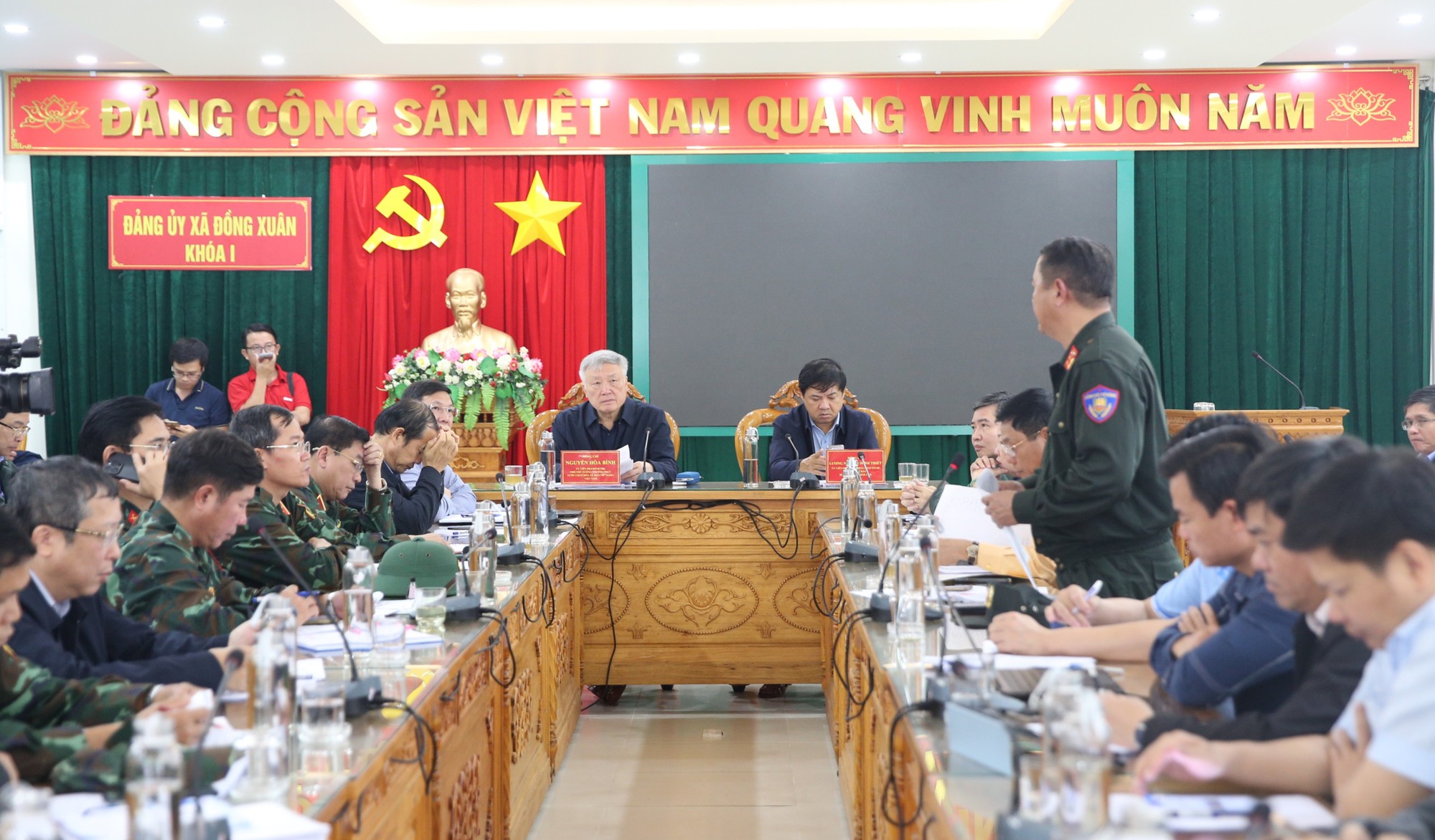 Đắk Lắk sớm khôi phục lại hoạt động kinh tế, ổn định đời sống người dân vùng lũ- Ảnh 9.