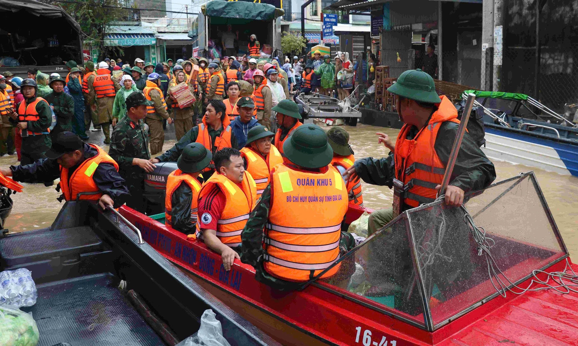 Đắk Lắk: 35 người chết và mất tích, thiệt hại sơ bộ hơn 4.500 tỷ đồng do mưa lũ- Ảnh 3.