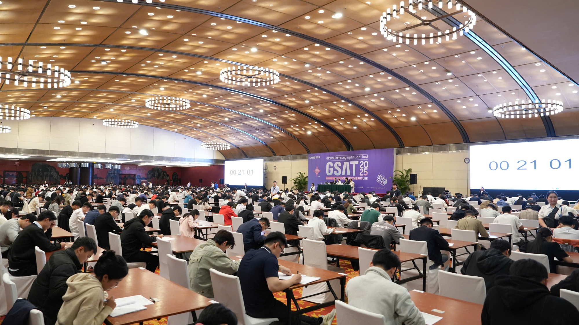 Mở đợt tuyển dụng thứ 2 năm 2025, Samsung Việt Nam kỳ vọng tạo nên thành công mới- Ảnh 1. Mở đợt tuyển dụng thứ 2 năm 2025, Samsung Việt Nam kỳ vọng tạo nên thành công mới- Ảnh 1.