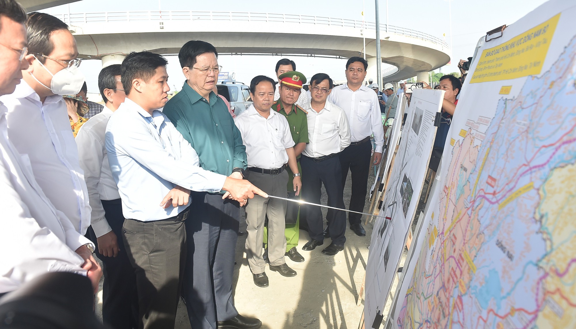 Tây Ninh phấn đấu đạt tăng trưởng ở mức cao nhất- Ảnh 7. Tây Ninh phấn đấu đạt tăng trưởng ở mức cao nhất- Ảnh 7.