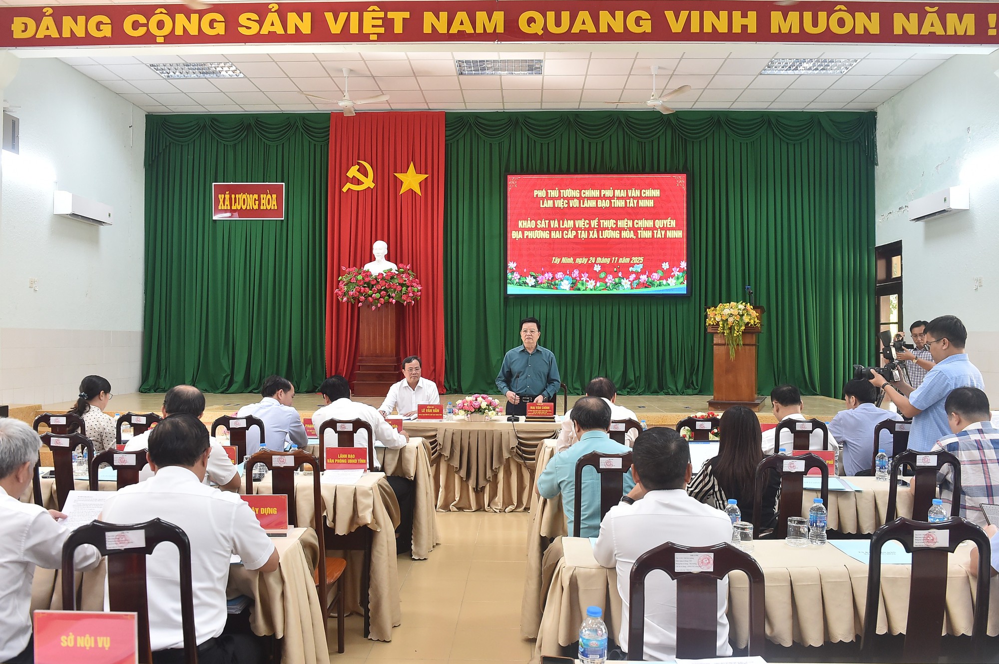 Phó Thủ tướng Mai Văn Chính khảo sát và làm việc về thực hiện chính quyền địa phương 2 cấp tại Tây Ninh- Ảnh 2. Phó Thủ tướng Mai Văn Chính khảo sát và làm việc về thực hiện chính quyền địa phương 2 cấp tại Tây Ninh- Ảnh 2.