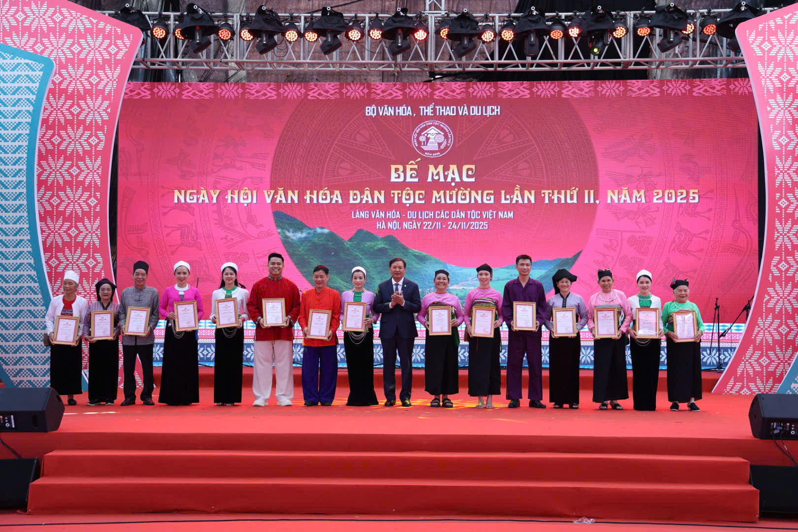 Bế mạc Ngày hội Văn hóa dân tộc Mường lần thứ II năm 2025- Ảnh 2.