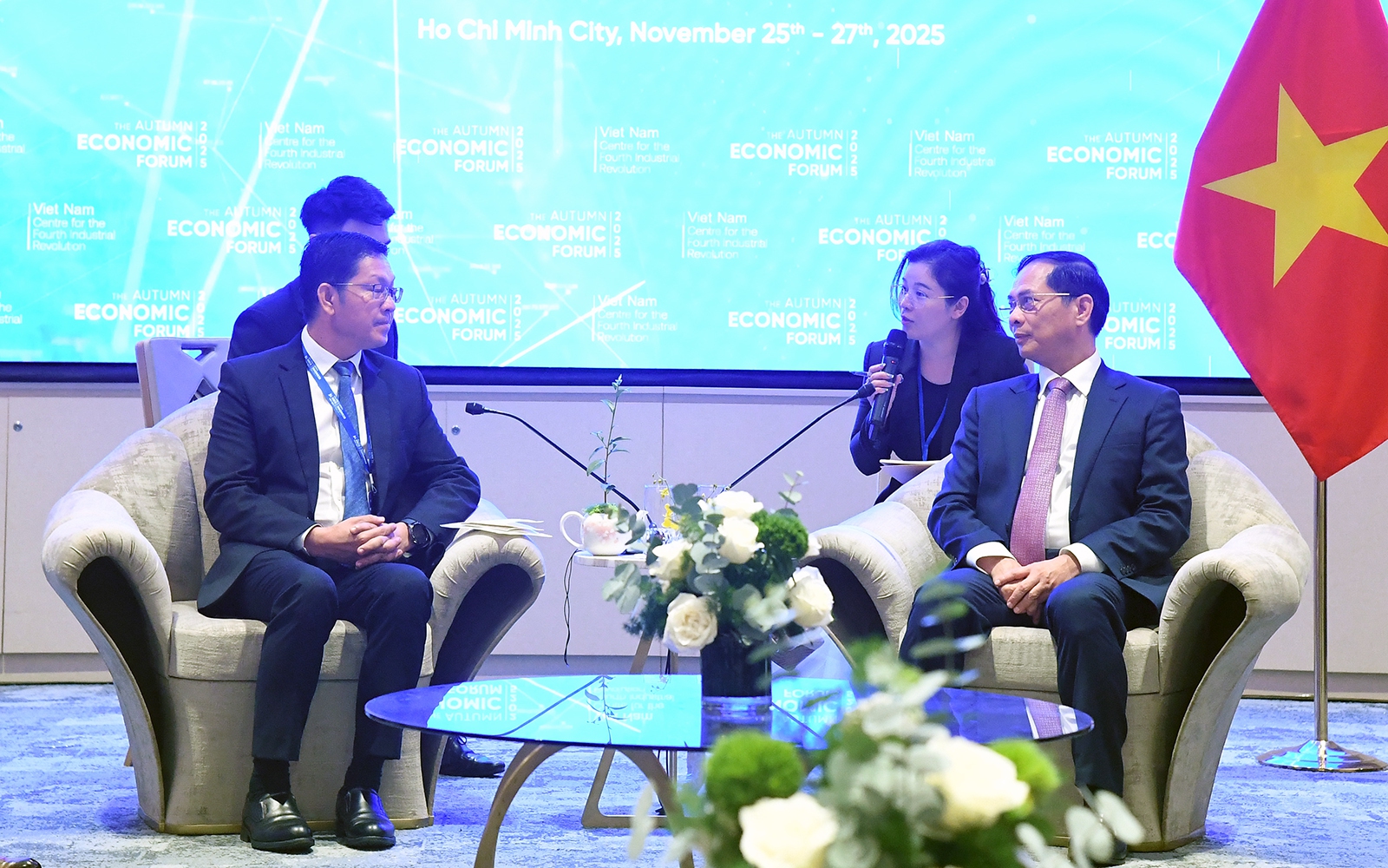 Việt Nam, Lào thúc đẩy hợp tác khoa học, công nghệ, chuyển đổi số