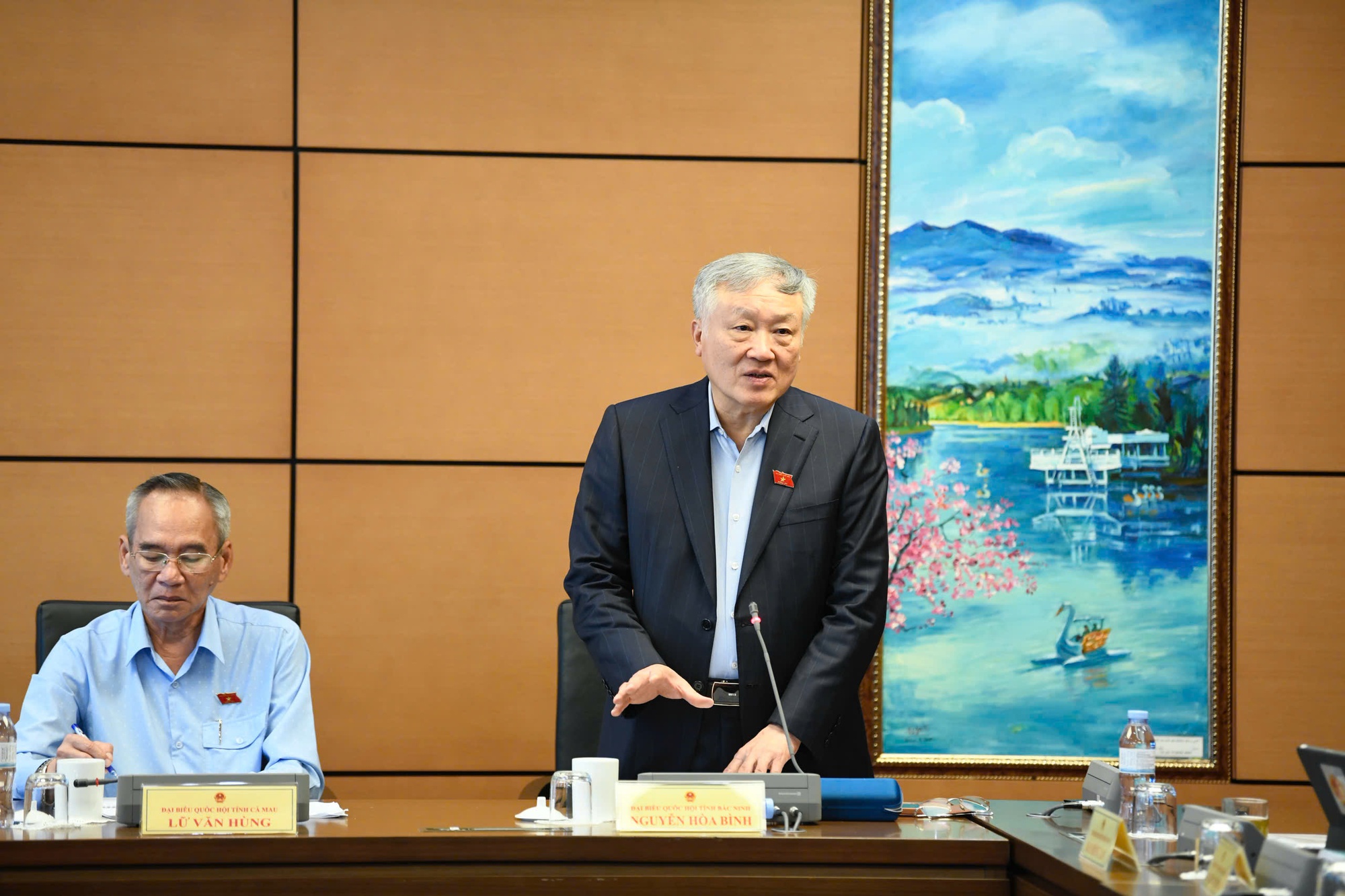 Khắc phục bằng được tình trạng 'chủ trương thì đúng nhưng thực hiện lại có vấn đề'- Ảnh 1. Khắc phục bằng được tình trạng 'chủ trương thì đúng nhưng thực hiện lại có vấn đề'- Ảnh 1.