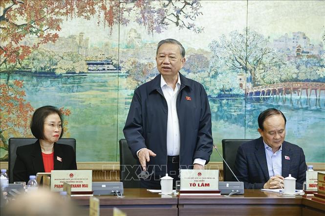 Chăm lo y tế, giáo dục là mục tiêu, động lực phát triển nguồn nhân lực- Ảnh 2. Chăm lo y tế, giáo dục là mục tiêu, động lực phát triển nguồn nhân lực- Ảnh 2.