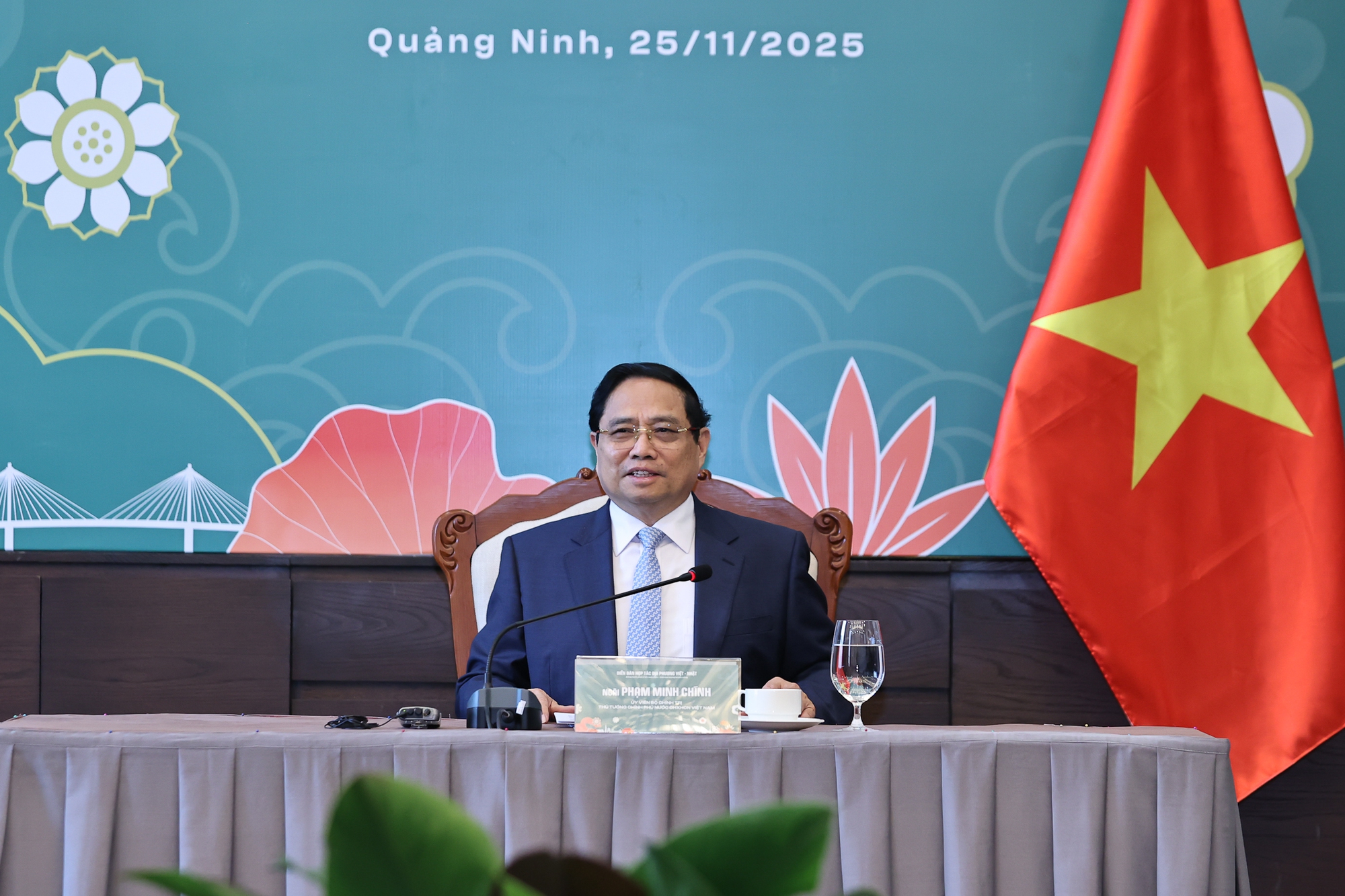 Thủ tướng đề nghị các địa phương Nhật Bản tăng cường hợp tác với Việt Nam trên 8 lĩnh vực- Ảnh 2. Thủ tướng đề nghị các địa phương Nhật Bản tăng cường hợp tác với Việt Nam trên 8 lĩnh vực- Ảnh 2.