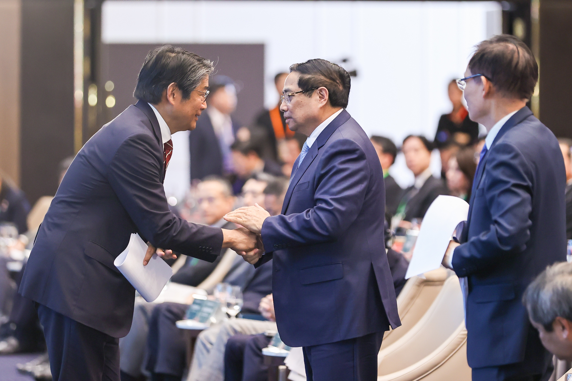 Thủ tướng: Phát huy tinh thần "làm việc, làm việc" và "3 cùng" để thúc đẩy hợp tác Việt – Nhật- Ảnh 1.