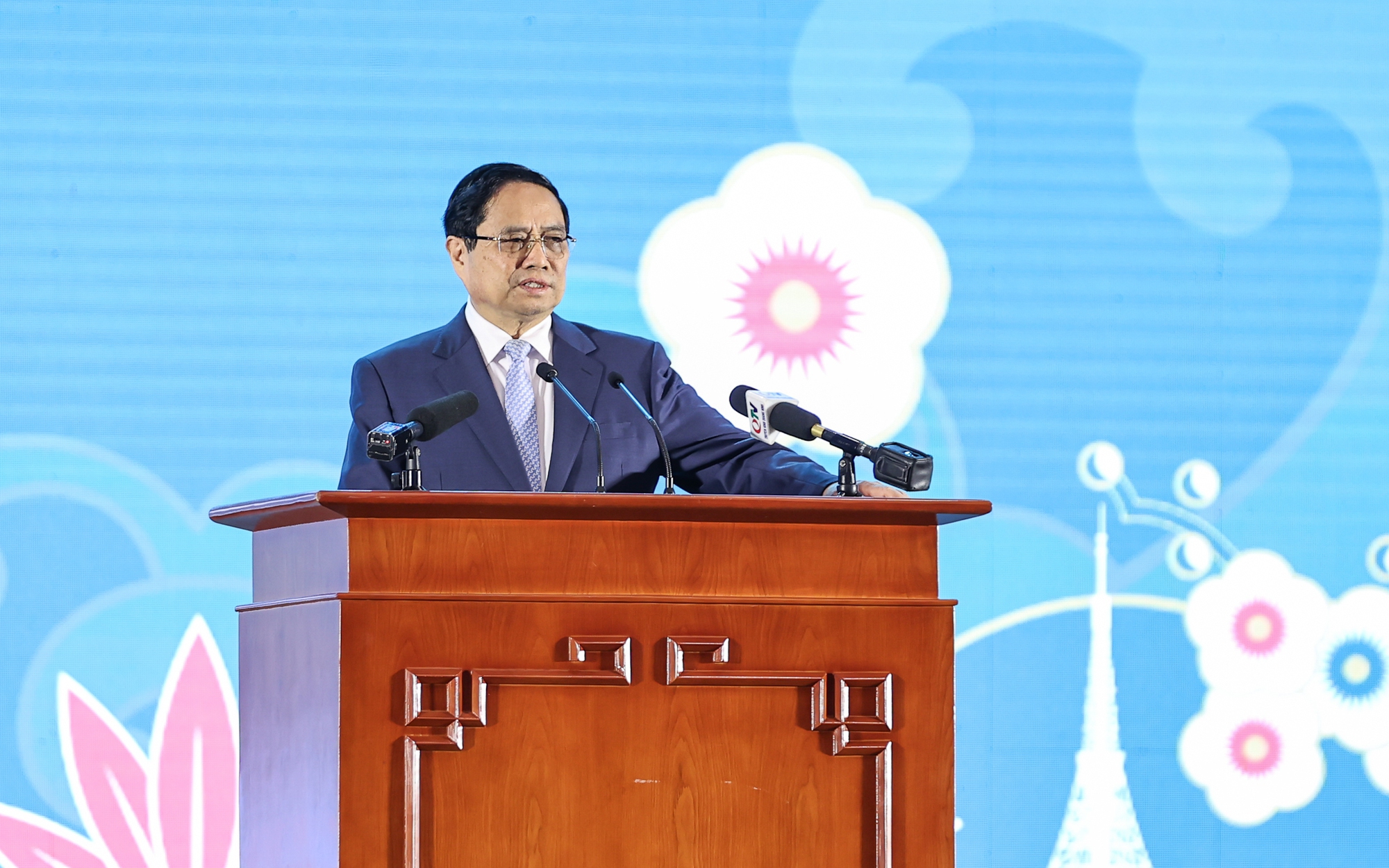 Thủ tướng: Phát huy tinh thần "làm việc, làm việc" và "3 cùng" để thúc đẩy hợp tác Việt – Nhật