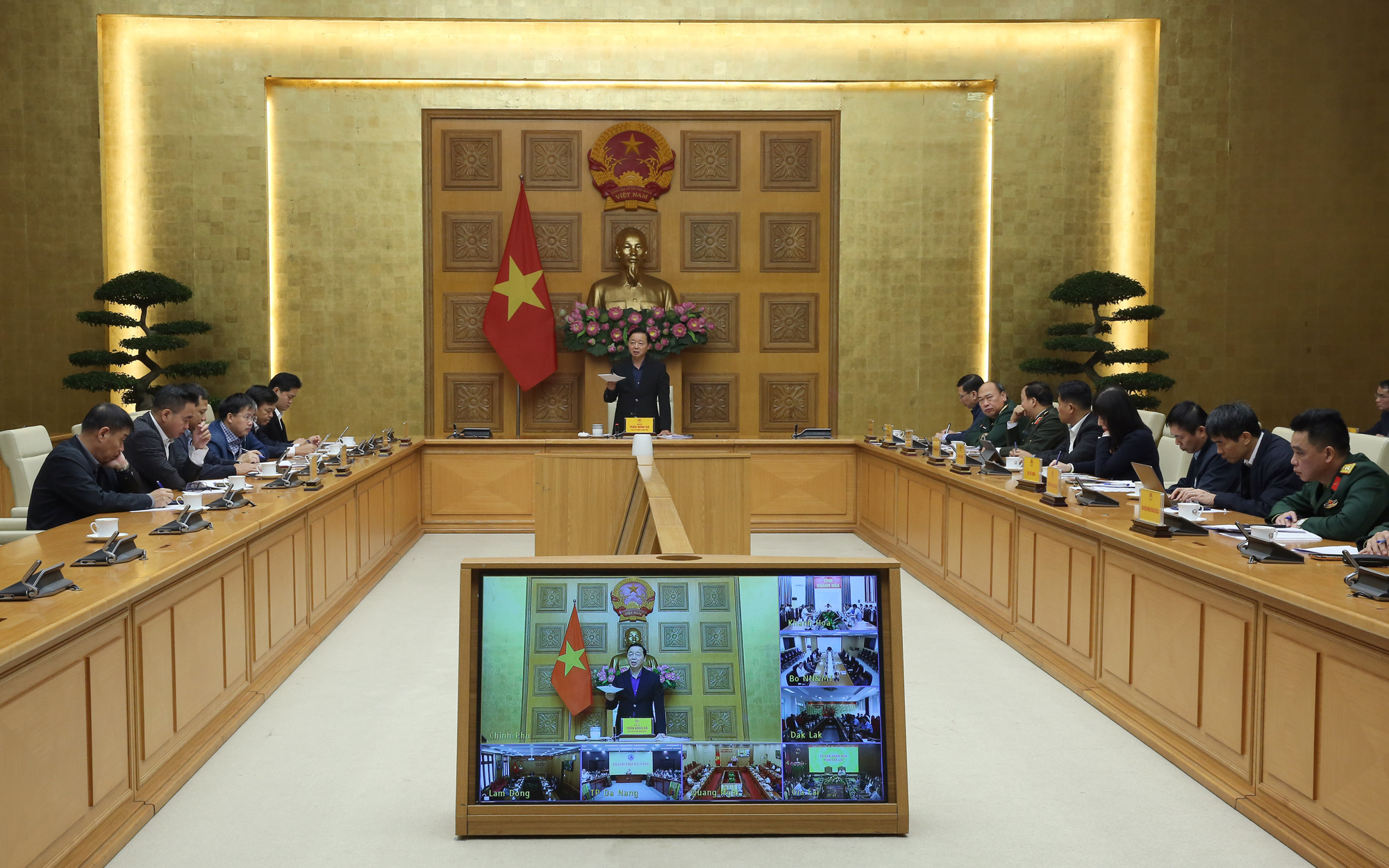 Phòng, chống bão số 15: Duy trì kịch bản ứng phó với rủi ro thiên tai cấp độ 4, nhất là ở vùng miền núi- Ảnh 5.