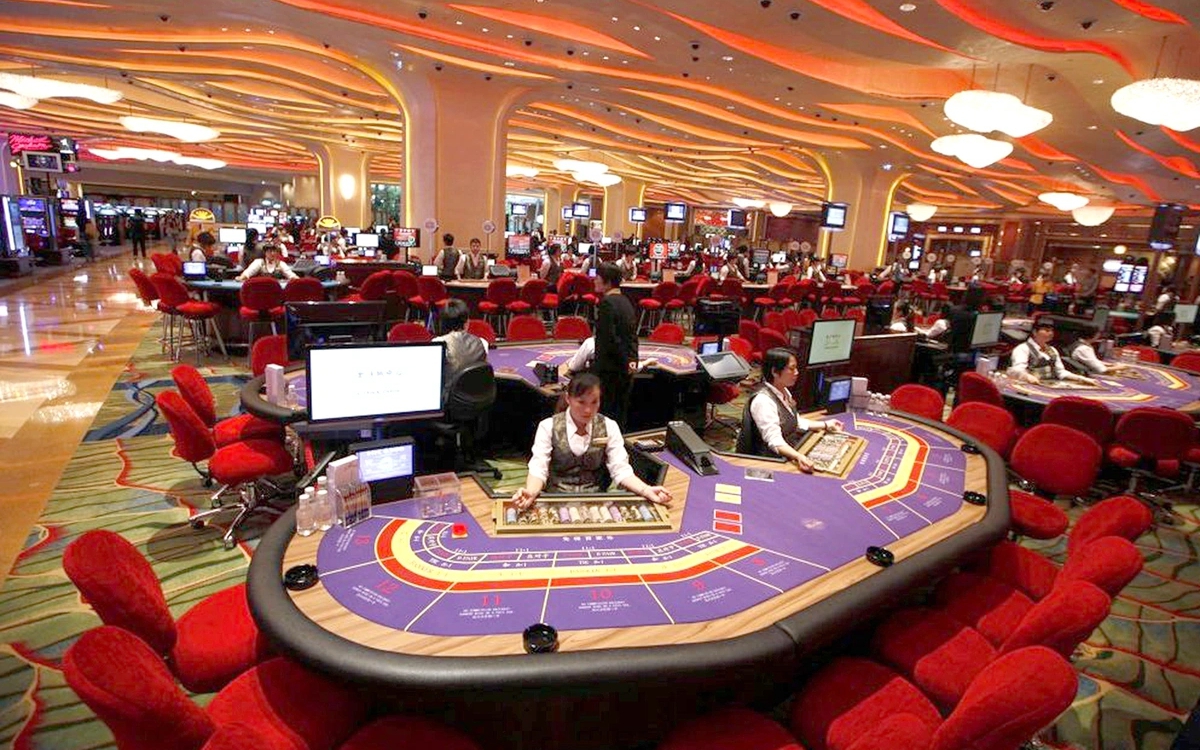Cho phép người Việt Nam đủ điều kiện vào chơi casinotại một số dự án kinh doanh casino