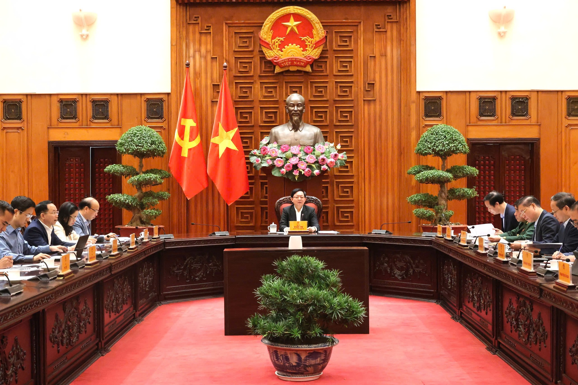 Phó Thủ tướng Hồ Quốc Dũng: Rà soát, chấm dứt văn bản hết hiệu lực thực tế nhưng chưa được bãi bỏ- Ảnh 1.