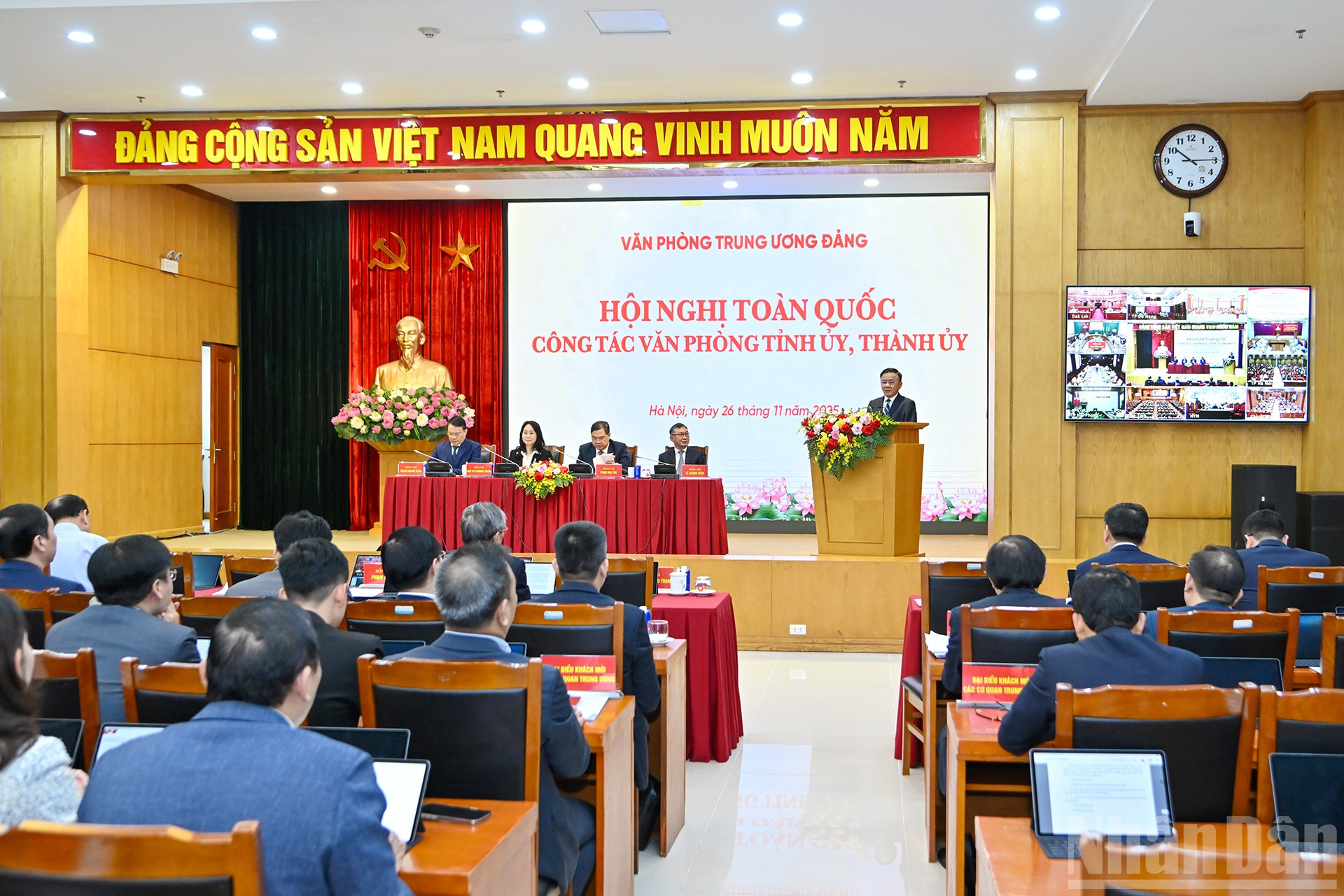 Thường trực Ban Bí thư Trần Cẩm Tú dự Hội nghị toàn quốc công tác Văn phòng tỉnh uỷ, thành uỷ năm 2025- Ảnh 1.