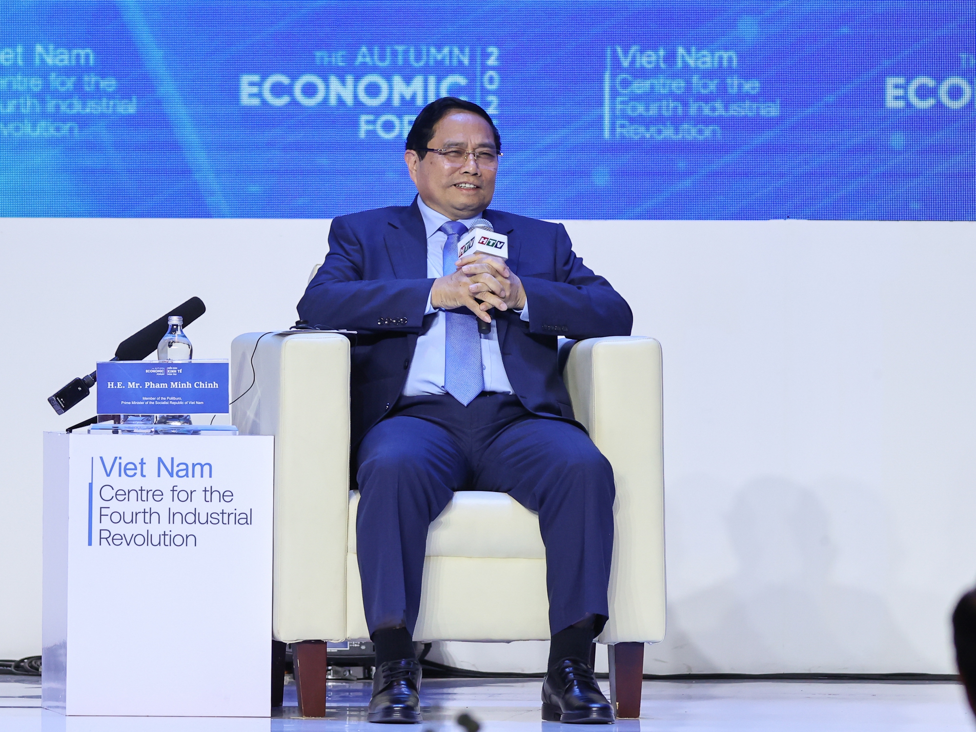 Thủ tướng chia sẻ về những yếu tố định hình Việt Nam trong kỷ nguyên vươn mình- Ảnh 2.