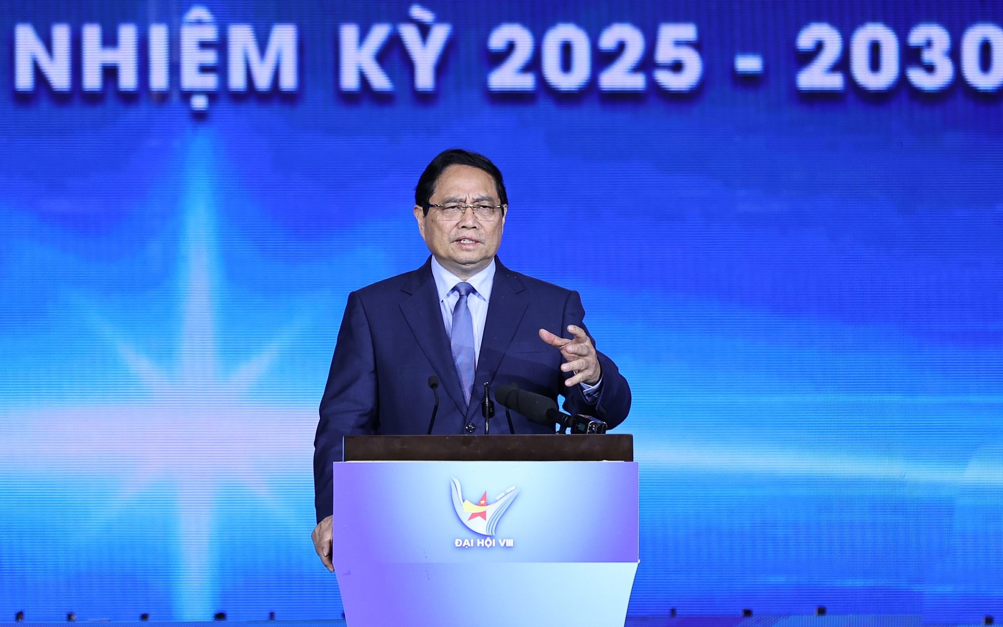 Thủ tướng: Các doanh nghiệp, doanh nhân trẻ thực hiện 6 tiên phong, thi đua '6 nhất'