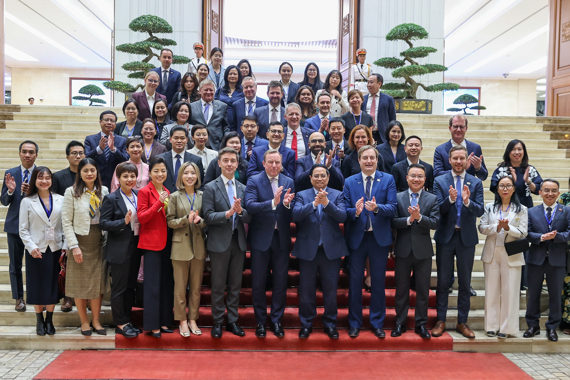 Chủ tịch Hội đồng Kinh doanh EU - ASEAN: Việt Nam tăng cường vị thế điểm đến đầu tư hàng đầu- Ảnh 12. Chủ tịch Hội đồng Kinh doanh EU - ASEAN: Việt Nam tăng cường vị thế điểm đến đầu tư hàng đầu- Ảnh 12.