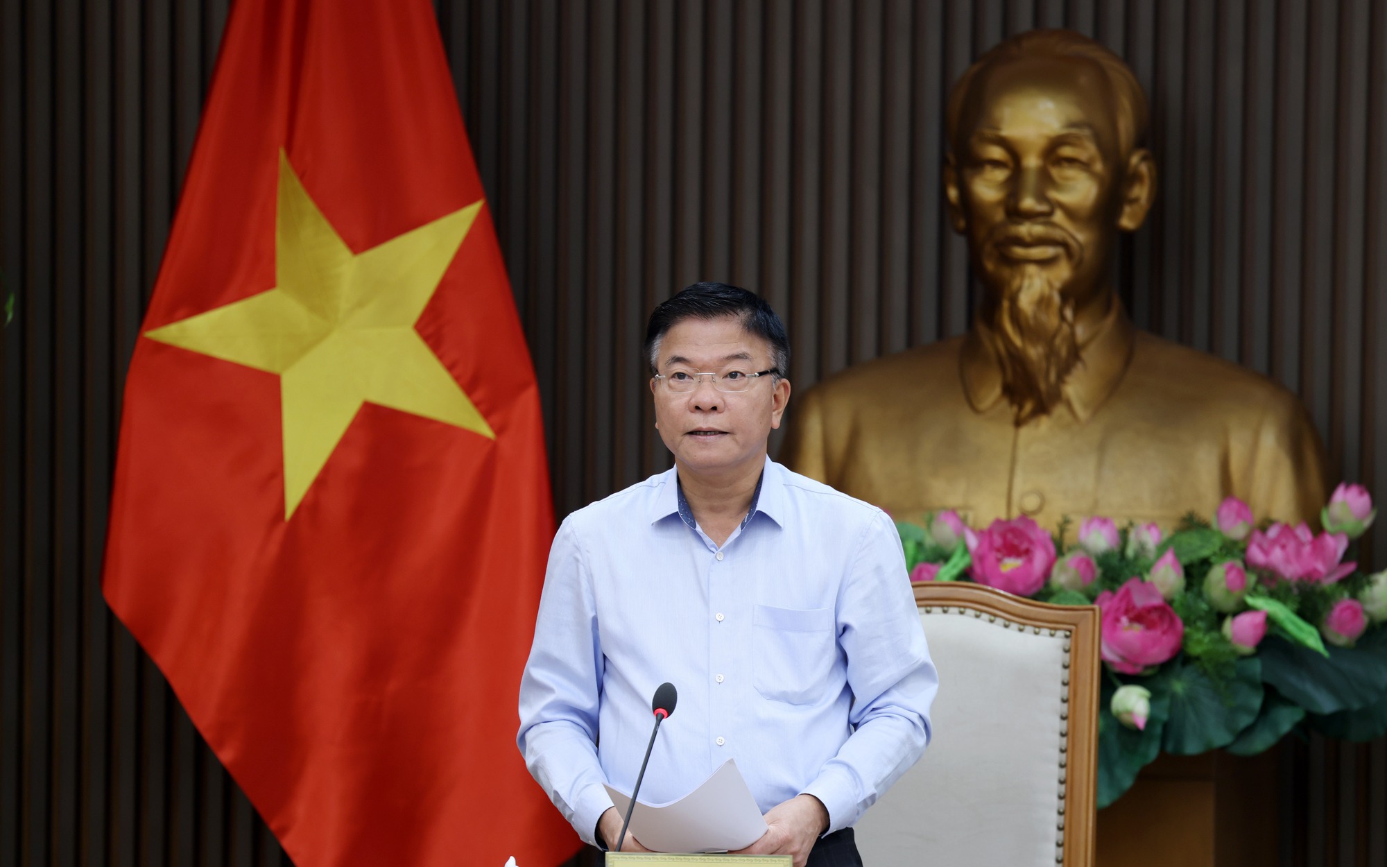 Phấn đấu giải ngân để hỗ trợ tăng trưởng