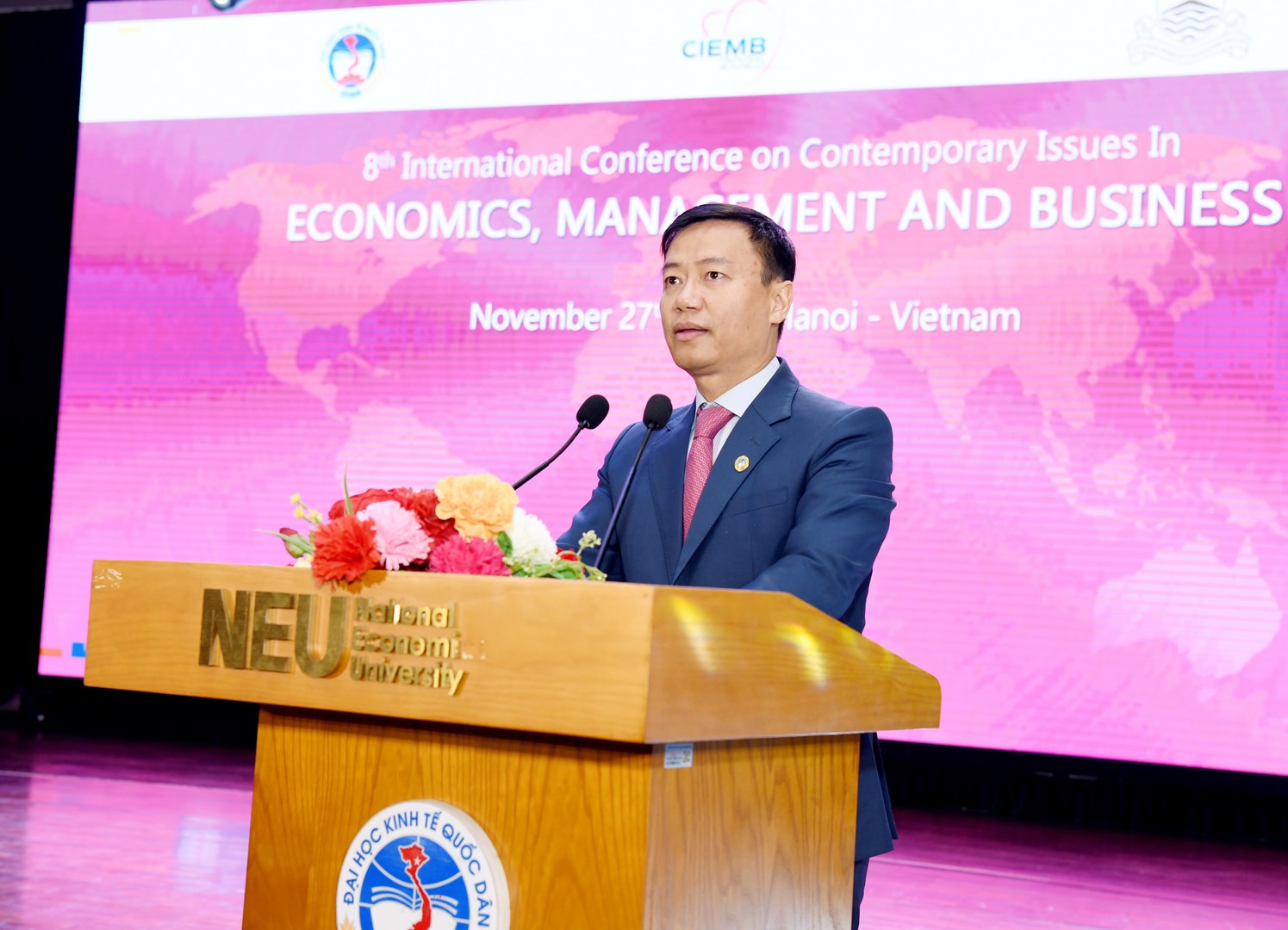 Tăng trưởng cao, Việt Nam cần sẵn sàng ứng phó thách thức- Ảnh 1. Tăng trưởng cao, Việt Nam cần sẵn sàng ứng phó thách thức- Ảnh 1.