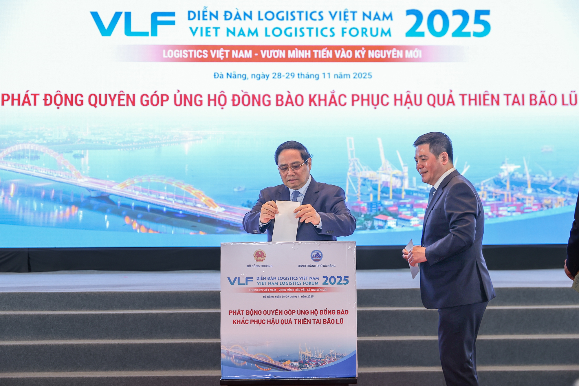 Thủ tướng Phạm Minh Chính dự Diễn đàn Logistics Việt Nam 2025- Ảnh 2.