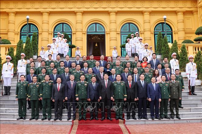 Trao quyết định bổ nhiệm Chủ nhiệm Tổng cục Chính trị và thăng quân hàm Đại tướng, Thượng tướng- Ảnh 7. Trao quyết định bổ nhiệm Chủ nhiệm Tổng cục Chính trị và thăng quân hàm Đại tướng, Thượng tướng- Ảnh 7.