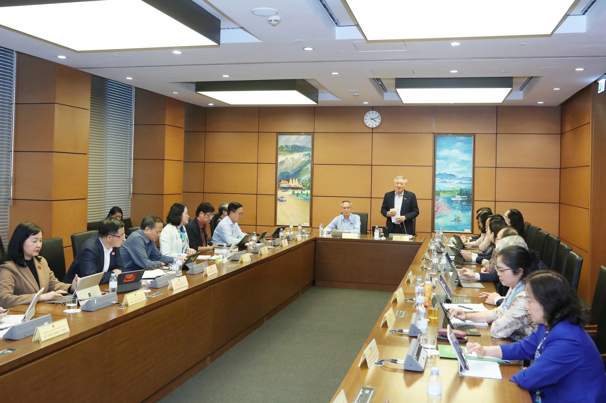 Văn kiện trình Đại hội XIV có tầm nhìn rất chiến lược, một tư duy rất đổi mới- Ảnh 1. Văn kiện trình Đại hội XIV có tầm nhìn rất chiến lược, một tư duy rất đổi mới- Ảnh 1.