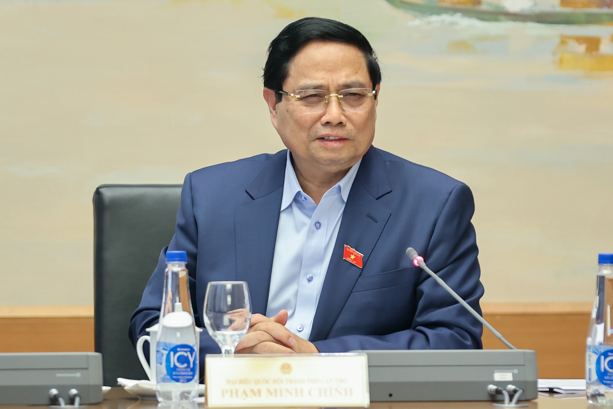 Thủ tướng: Xây dựng pháp luật phải giải quyết được những bài toán thực tiễn rất cụ thể- Ảnh 4. Thủ tướng: Xây dựng pháp luật phải giải quyết được những bài toán thực tiễn rất cụ thể- Ảnh 4.