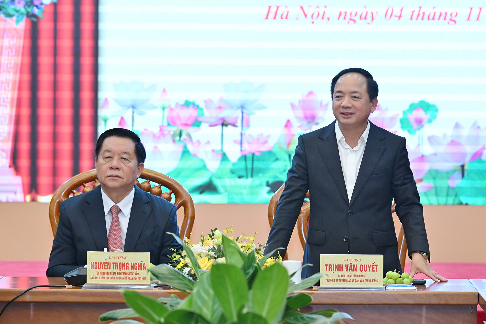 Bàn giao công tác Trưởng ban Tuyên giáo và Dân vận Trung ương- Ảnh 6. Bàn giao công tác Trưởng ban Tuyên giáo và Dân vận Trung ương- Ảnh 6.