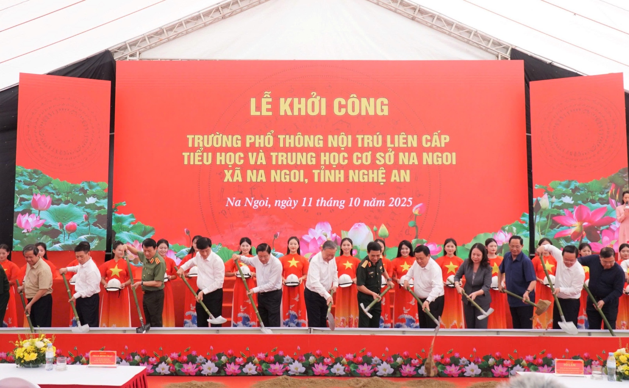 Đồng loạt khởi công 9 trường nội trú: Bước ngoặt giáo dục vùng biên Nghệ An- Ảnh 1.