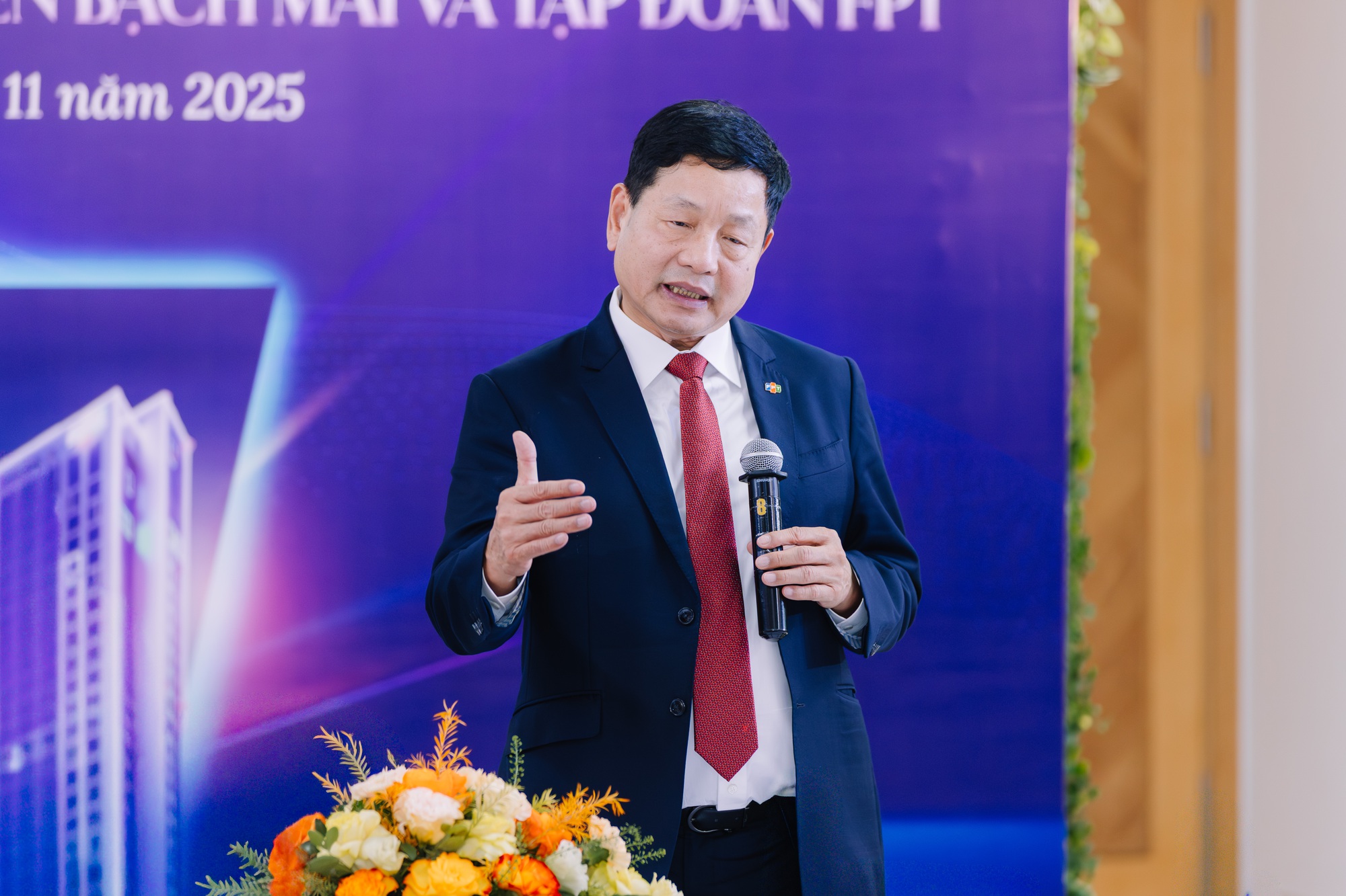 BV Bạch Mai và FPT hợp lực xây mô hình bệnh viện thông minh, hướng tới làm chủ công nghệ y tế- Ảnh 2. BV Bạch Mai và FPT hợp lực xây mô hình bệnh viện thông minh, hướng tới làm chủ công nghệ y tế- Ảnh 2.