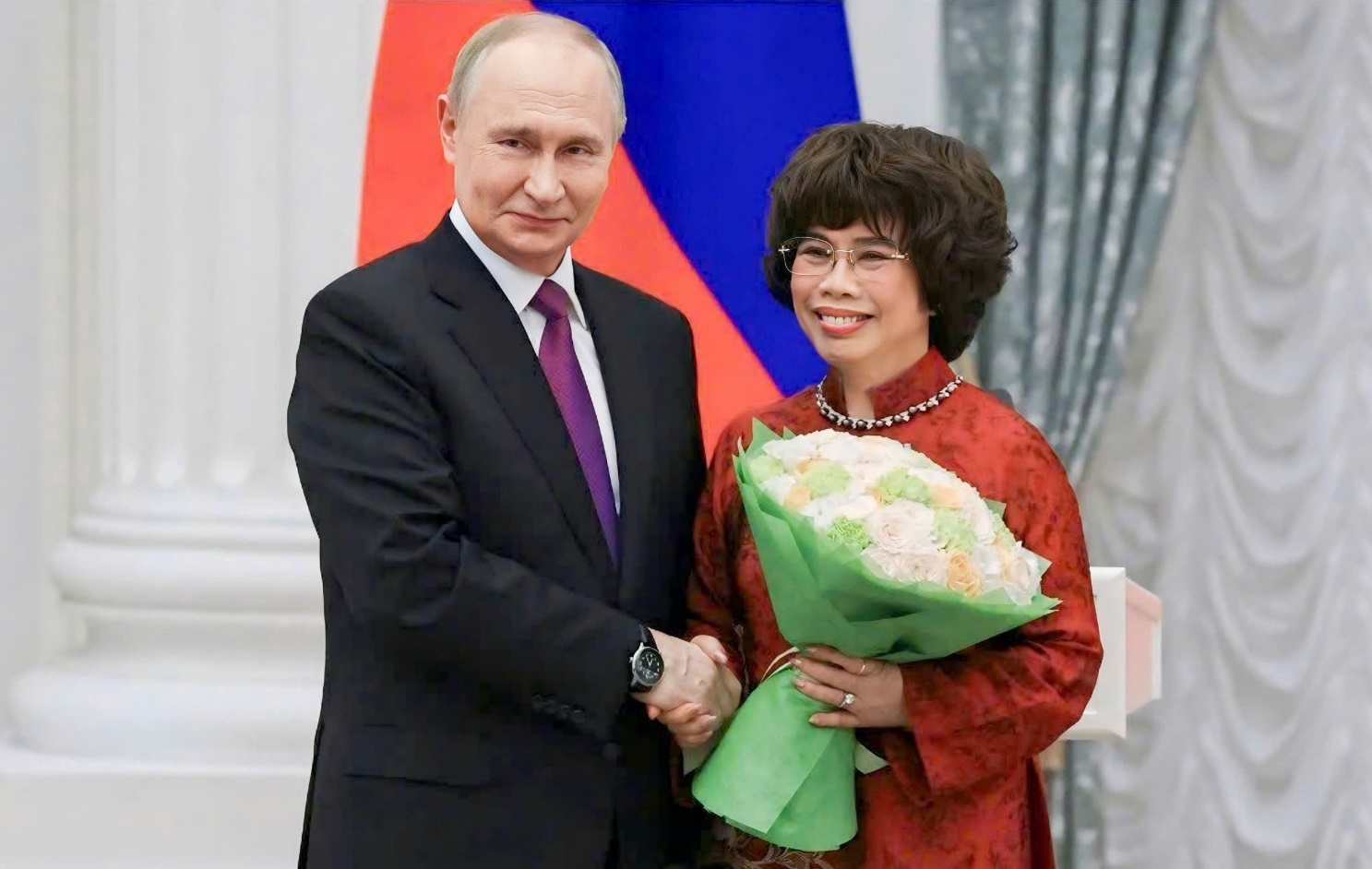 Anh hùng Lao động Thái Hương được Tổng thống Nga trực tiếp trao Huân chương Hữu nghị- Ảnh 1.