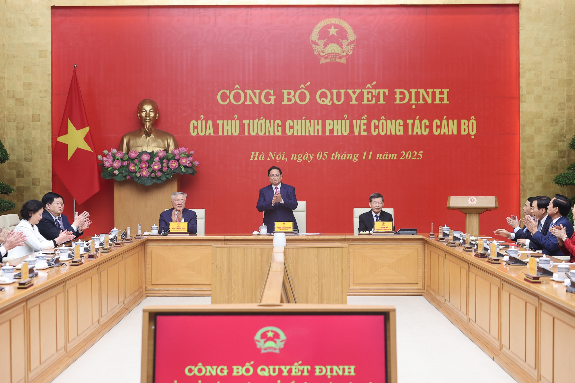Thủ tướng trao quyết định bổ nhiệm Phó Tổng Thanh tra Thường trực Thanh tra Chính phủ cho đồng chí Nguyễn Quốc Đoàn- Ảnh 1.