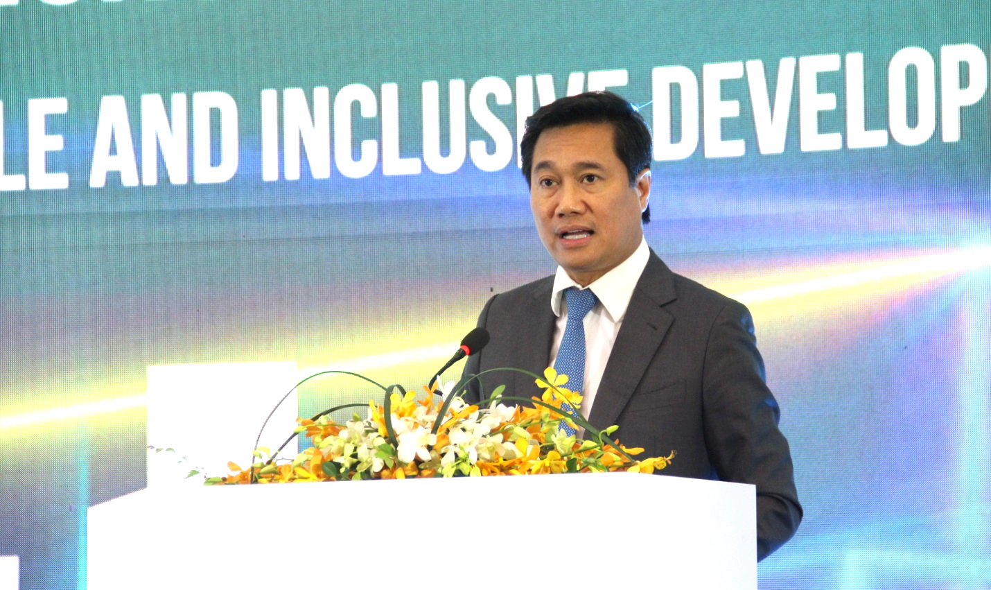 Phát triển đô thị xanh có khả năng chống chịu với biến đổi khí hậu- Ảnh 1. Phát triển đô thị xanh có khả năng chống chịu với biến đổi khí hậu- Ảnh 1.