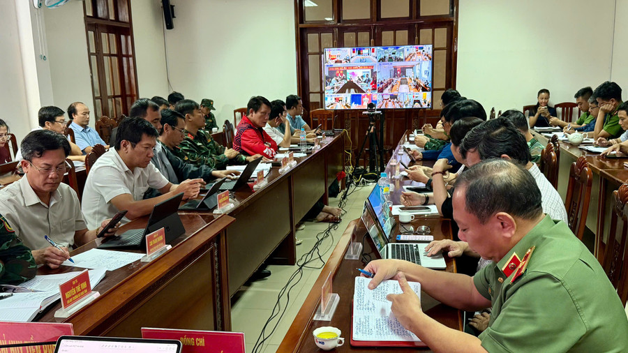 Bão số 13 (Kalmaegi) sắp đổ bộ, Gia Lai cấm đường từ 17h hôm nay- Ảnh 1. Bão số 13 (Kalmaegi) sắp đổ bộ, Gia Lai cấm đường từ 17h hôm nay- Ảnh 1.