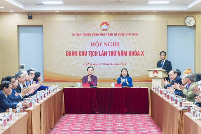 Hội nghị Đoàn Chủ tịch Ủy ban Trung ương MTTQ Việt Nam lần thứ 5, khóa X- Ảnh 1. Hội nghị Đoàn Chủ tịch Ủy ban Trung ương MTTQ Việt Nam lần thứ 5, khóa X- Ảnh 1.