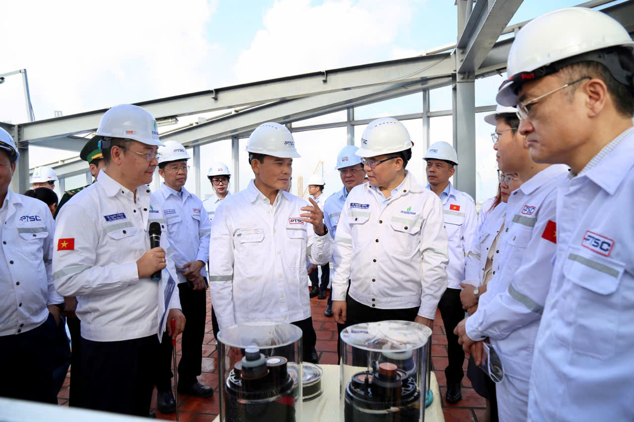 Petrovietnam gắn biển hạng mục trọng yếu Dự án Phát triển mỏ khí Lô B-Ô Môn- Ảnh 2.