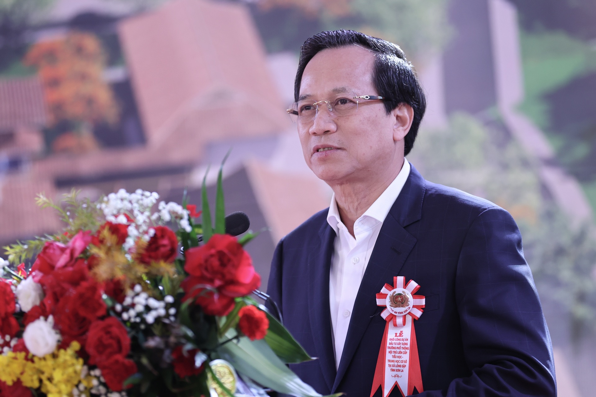 Khởi công Trường nội trú xã Lóng Sập - vun đắp tương lai từ vùng biên Tổ quốc- Ảnh 2.