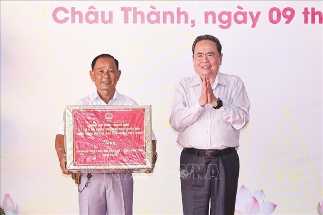 Chủ tịch Quốc hội Trần Thanh Mẫn dự Ngày hội Đại đoàn kết toàn dân tộc tại Cần Thơ- Ảnh 6.