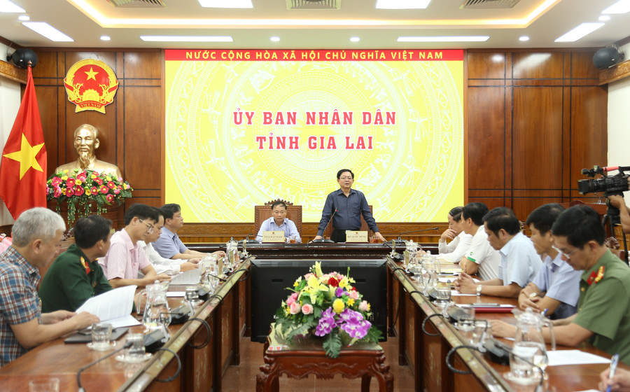 Tập trung toàn lực khôi phục hạ tầng, ổn định đời sống sau bão tại Gia Lai- Ảnh 2. Tập trung toàn lực khôi phục hạ tầng, ổn định đời sống sau bão tại Gia Lai- Ảnh 2.